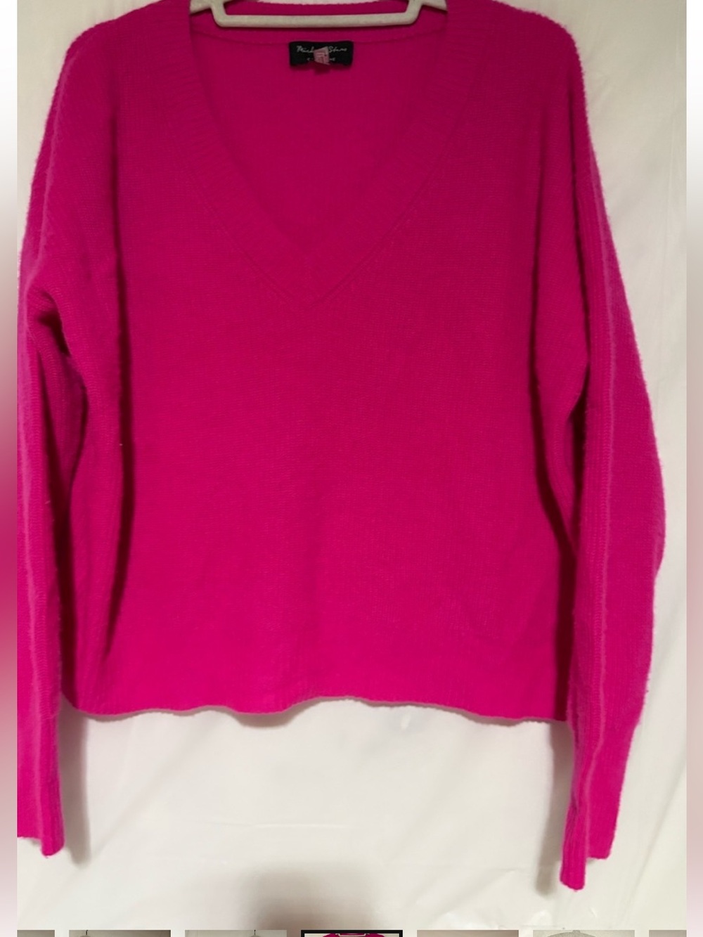 Michael Stars V-Neck Sweater 100 💯 cashmere Hot Pink